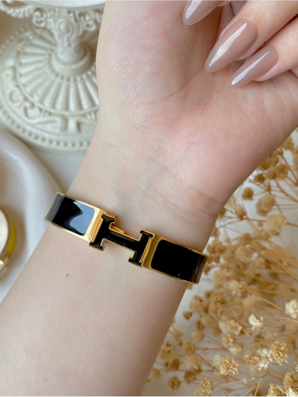 Hermes Black H